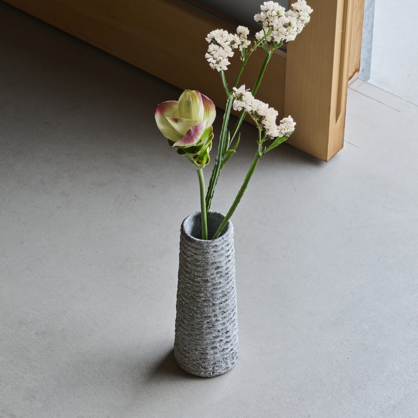 BEACON VASE / L